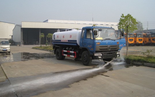 東風(fēng)153<a href=http://www.esibas.com.cn/ssc target=_blank class=infotextkey>灑水車</a>測(cè)試圖片