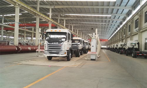 江淮格爾發(fā)<a href=http://www.esibas.com.cn/ssc target=_blank class=infotextkey>灑水車</a>批量出口委內(nèi)瑞拉