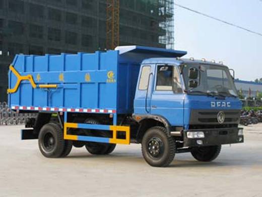 東風(fēng)145對(duì)接式<a href=http://www.esibas.com.cn/ljc target=_blank class=infotextkey>垃圾車</a>出廠圖片