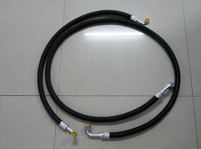<a href=http://www.esibas.com.cn/lcc/ target=_blank class=infotextkey>冷藏車</a>制冷系統(tǒng)管路圖片