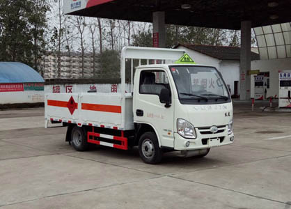3.5米廂躍進(jìn)氣瓶運(yùn)輸車(chē)(國(guó)五)圖片2